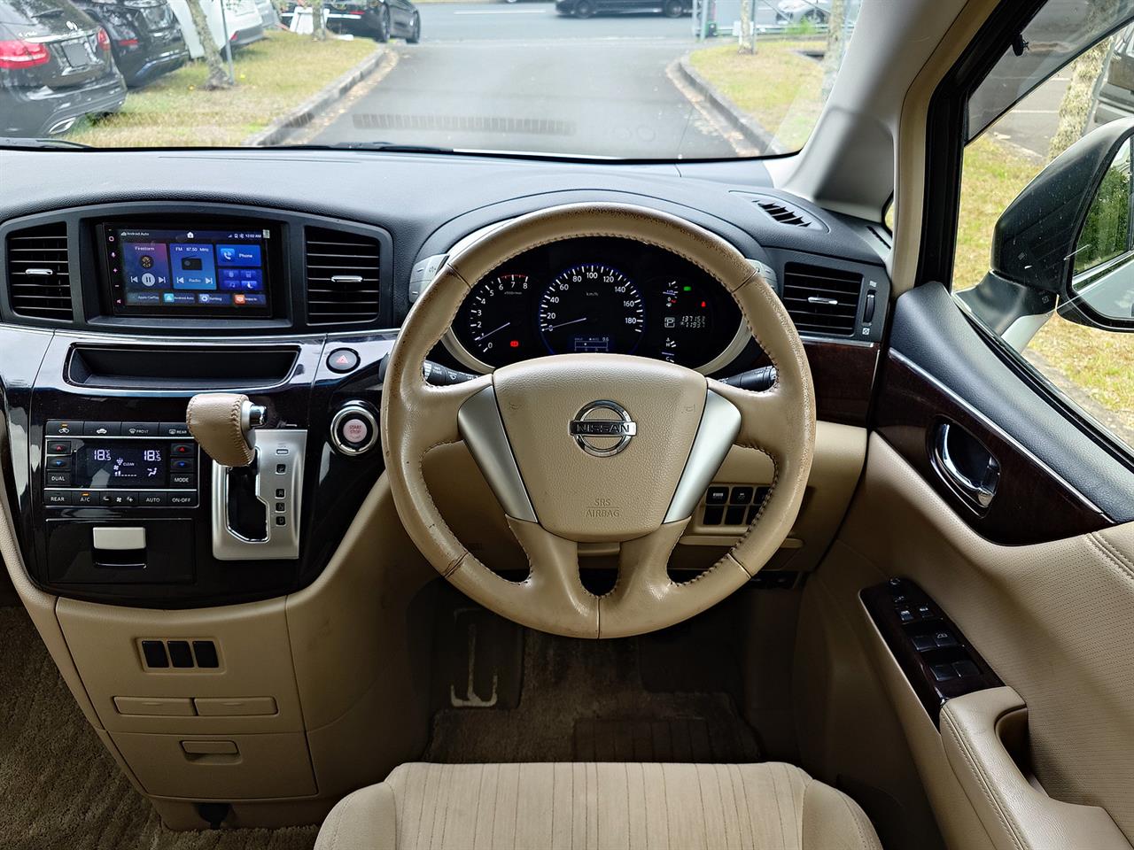 2013 Nissan Elgrand