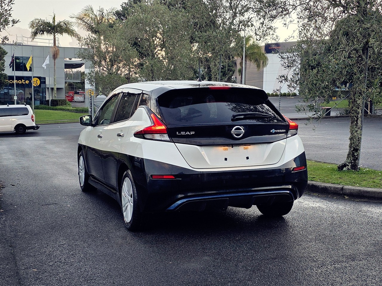 2018 Nissan LEAF