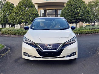 2018 Nissan LEAF - Thumbnail
