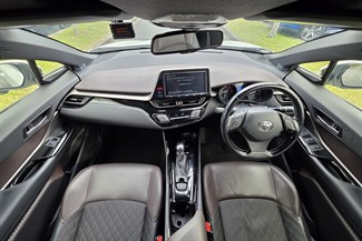 2017 Toyota C-Hr - Thumbnail