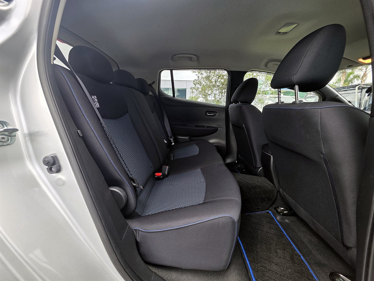 2021 Nissan LEAF