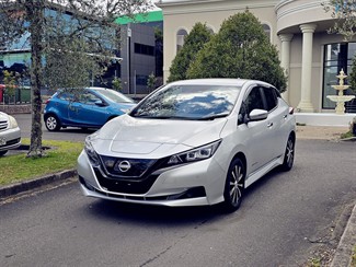 2021 Nissan LEAF - Thumbnail