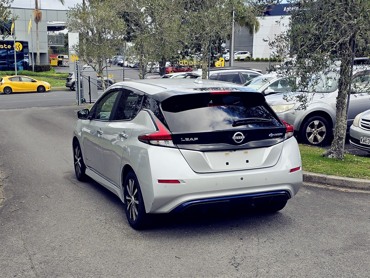 2021 Nissan LEAF