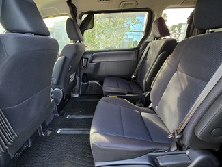 2014 Toyota NOAH - Thumbnail