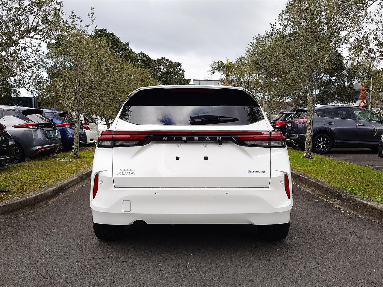 2023 Nissan NOTE