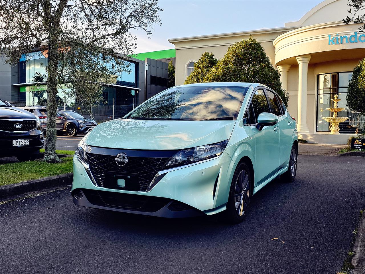 2023 Nissan NOTE