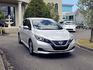 2020 Nissan LEAF - Thumbnail