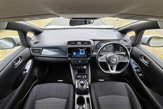 2020 Nissan LEAF - Thumbnail