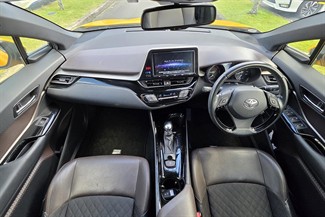 2016 Toyota C-Hr - Thumbnail