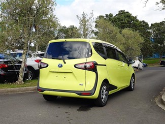 2020 Toyota SIENTA - Thumbnail