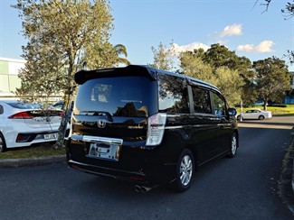 2012 Honda STEPWAGON - Thumbnail