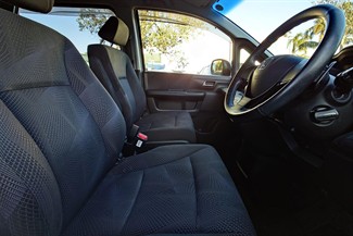 2012 Honda STEPWAGON - Thumbnail