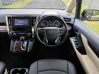 2019 Toyota Alphard - Thumbnail