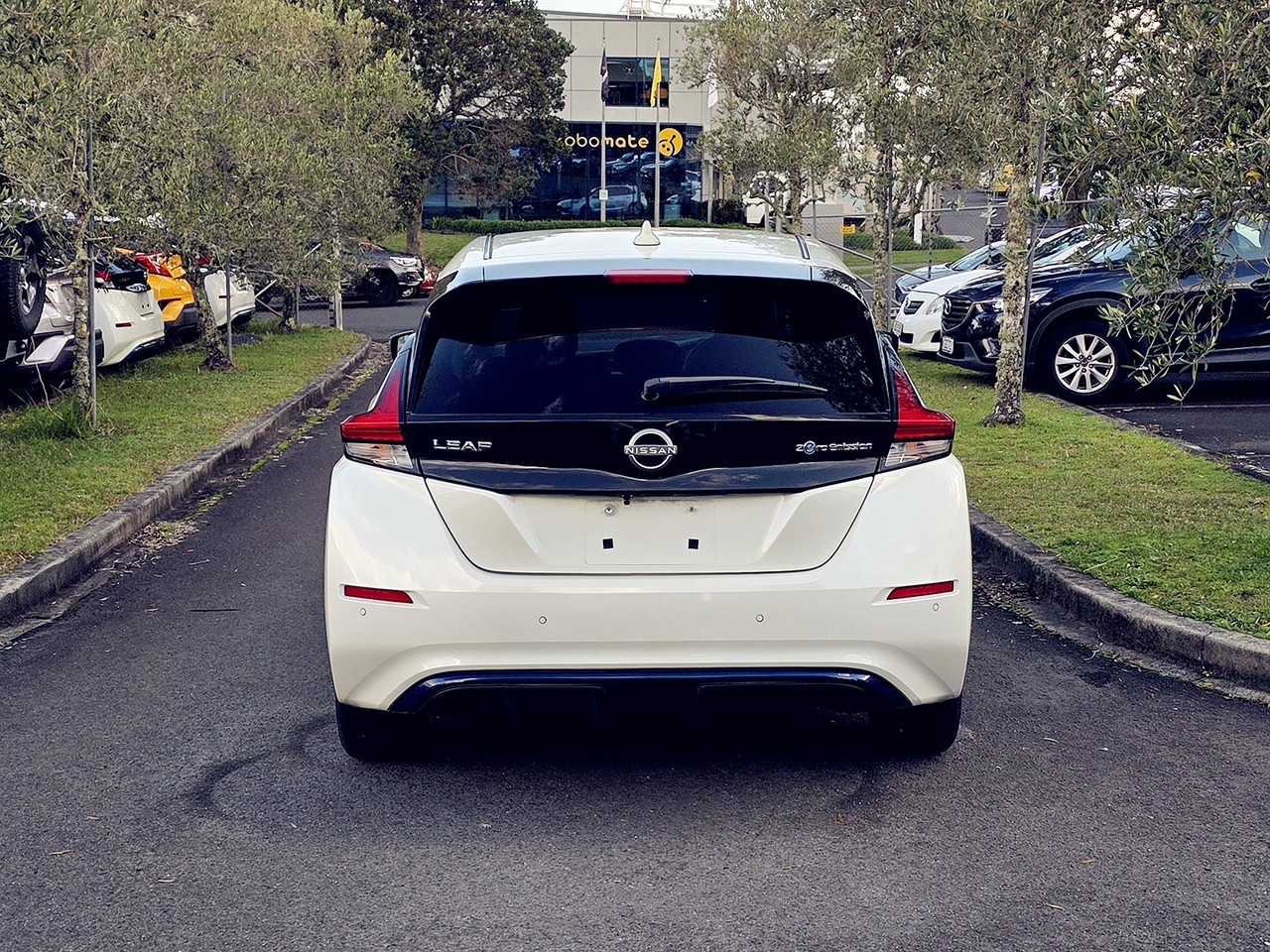 2022 Nissan LEAF