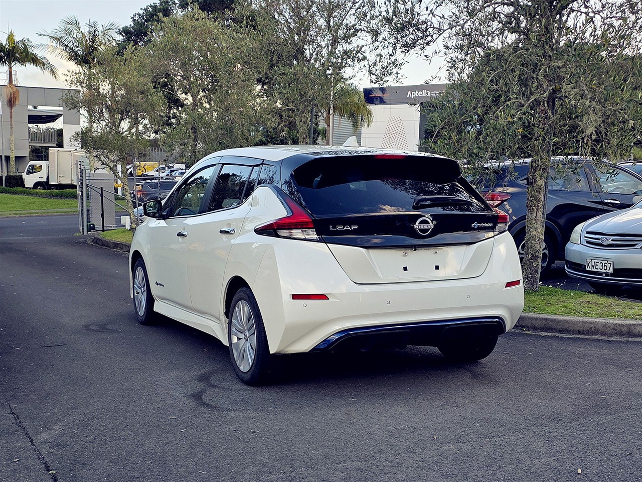 2022 Nissan LEAF