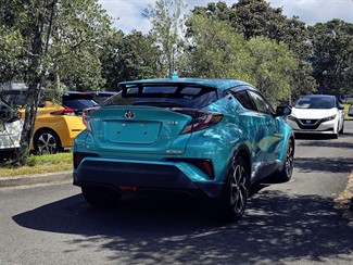 2016 Toyota C-Hr - Thumbnail