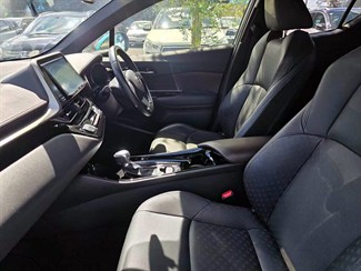 2016 Toyota C-Hr - Thumbnail