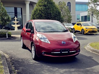 2014 Nissan LEAF - Thumbnail