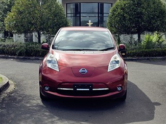 2014 Nissan LEAF - Thumbnail