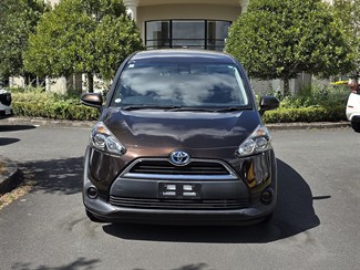 2017 Toyota SIENTA - Thumbnail