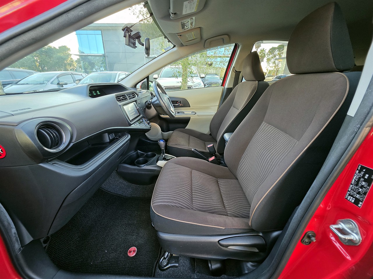 2013 Toyota AQUA