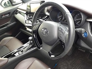 2017 Toyota C-Hr - Thumbnail