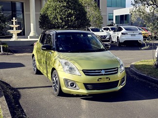 2015 Suzuki Swift - Thumbnail