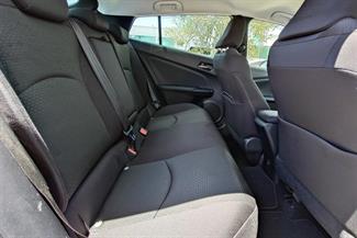 2021 Toyota PRIUS - Thumbnail