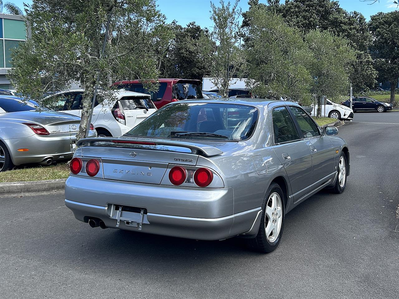 1997 Nissan Skyline