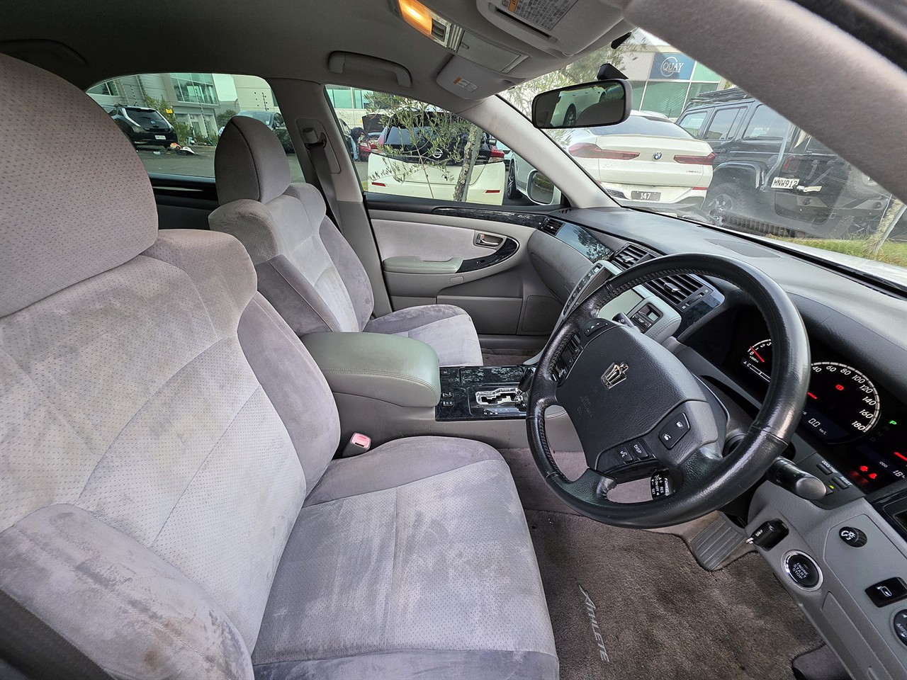 2004 Toyota CROWN