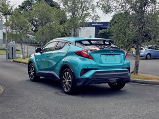 2017 Toyota C-Hr - Thumbnail