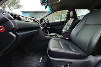 2013 Toyota CAMRY - Thumbnail