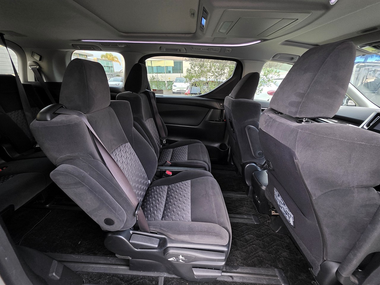 2015 Toyota Vellfire