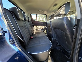 2014 Suzuki Swift - Thumbnail