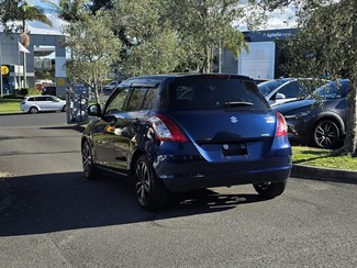 2014 Suzuki Swift - Thumbnail