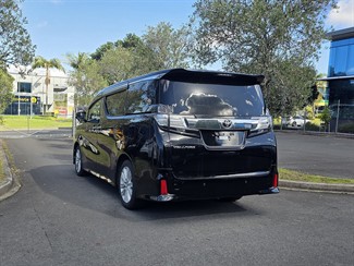 2017 Toyota Vellfire - Thumbnail