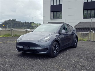 2022 Tesla Model Y - Thumbnail