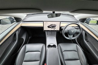 2022 Tesla Model Y - Thumbnail