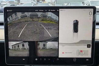 2022 Tesla Model Y - Thumbnail