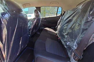 2019 Nissan LEAF - Thumbnail