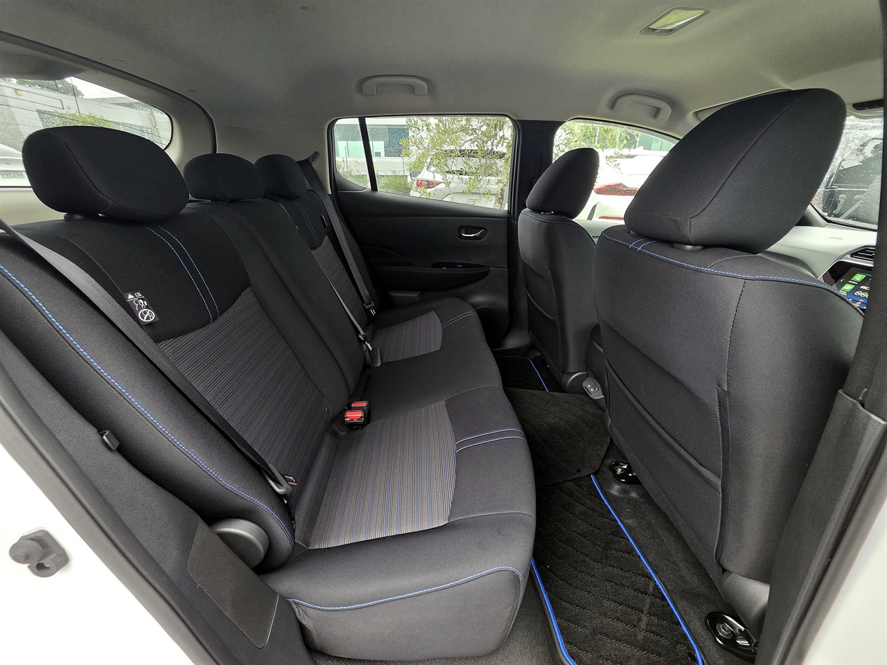 2023 Nissan LEAF
