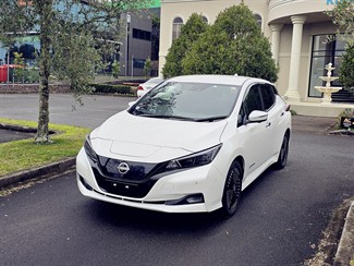 2023 Nissan LEAF - Thumbnail