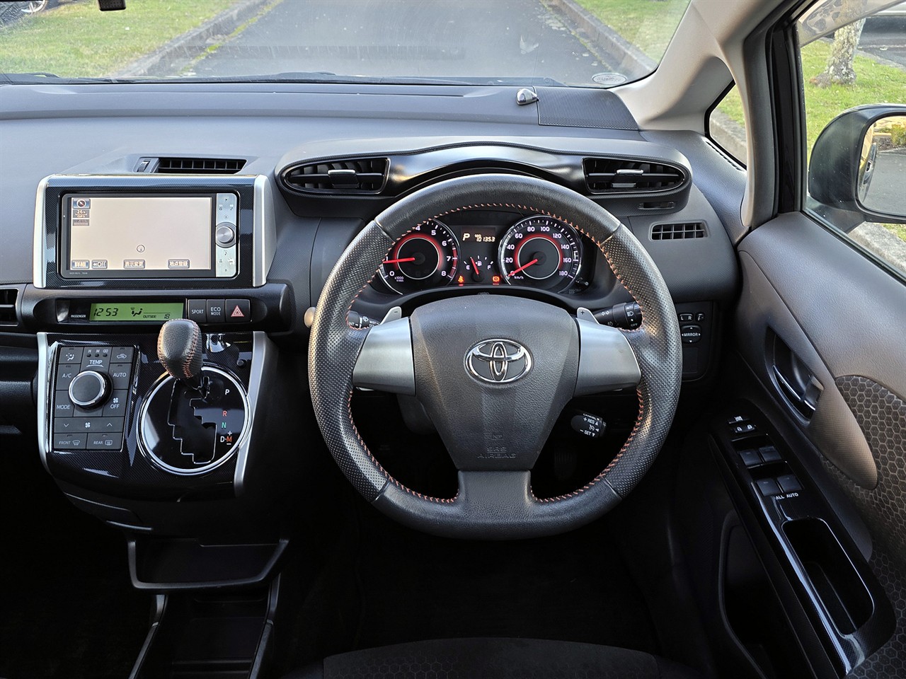 2012 Toyota WISH