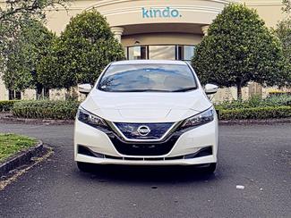 2018 Nissan LEAF - Thumbnail