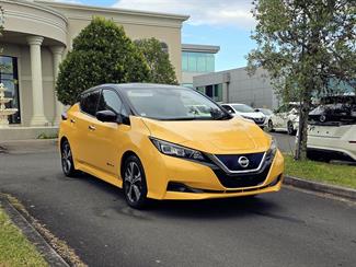 2020 Nissan LEAF - Thumbnail