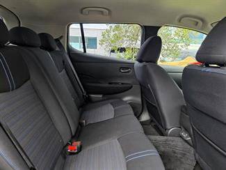 2020 Nissan LEAF - Thumbnail