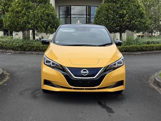 2020 Nissan LEAF - Thumbnail