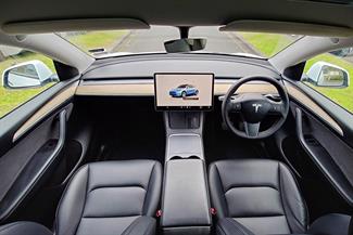 2022 Tesla Model Y - Thumbnail