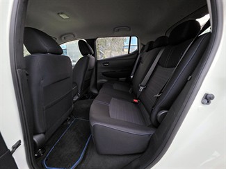 2021 Nissan LEAF - Thumbnail