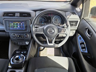 2021 Nissan LEAF - Thumbnail